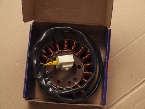 VFR800 VTEC - Výměna regulátoru napětí, výměna alternátoru