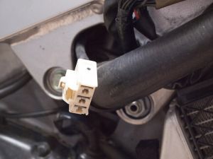 VFR800 VTEC - Výměna regulátoru napětí, výměna alternátoru