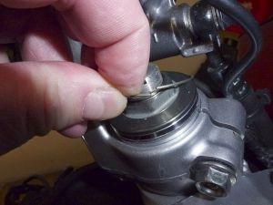 Výměna oleje v předních tlumičích