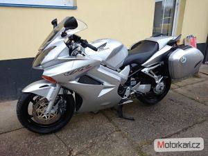 Nákup ojeté VFR800 VTEC