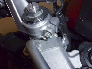 Výměna oleje v předních tlumičích