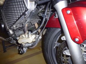 Výměna oleje v předních tlumičích